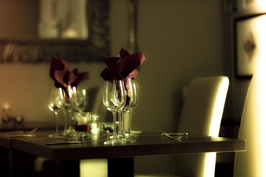 Hotel Ambassador-Berlin Gruenau エクステリア 写真